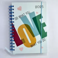 Agenda 2025 con diseño de amor